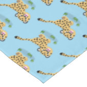 可愛いベビーランニングチーターイラストレーション テーブルクロス (アングル)