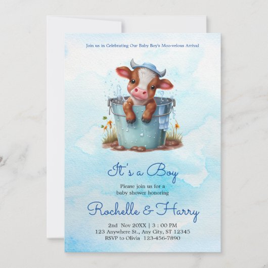 可愛いベビー牛のバケツブルーの赤ちゃんシャワーその男の子 招待状 (正面)