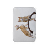 可愛いベビー猫おもしろい子猫ジムフォト –  バスマット (正面縦)