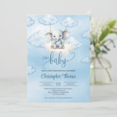 可愛いベビー象が空の男の子の中でスイング中 招待状 (スタンド正面)