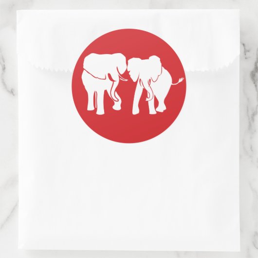 可愛いホワイトエレファントカップルの背景色を選択 ラウンドシール (バッグ)