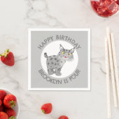 可愛いボブキャットオオヤマネコのパーソナライズされた誕生日 スタンダードカクテルナプキン (インサイチュ)