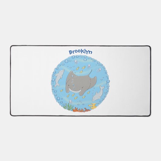 可愛いマンタレイとバブル漫画イラストレーション デスクマット (正面)