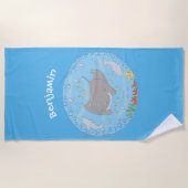 可愛いマンタレイとバブル漫画イラストレーション ビーチタオル (正面)