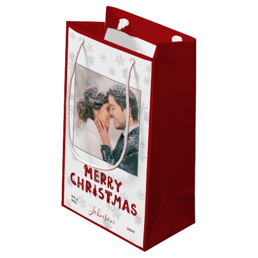 可愛いミセス・レッドタイポグラフィスノーフレーク写真クリスマス スモールペーパーバッグ (裏面アングル)