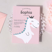 可愛いミニマルなピンクの女の子の恐竜の誕生日パーティー 招待状