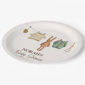 可愛いミニマルぼほ冬の男の子の服ベビーシャワー ペーパープレート (アングル)