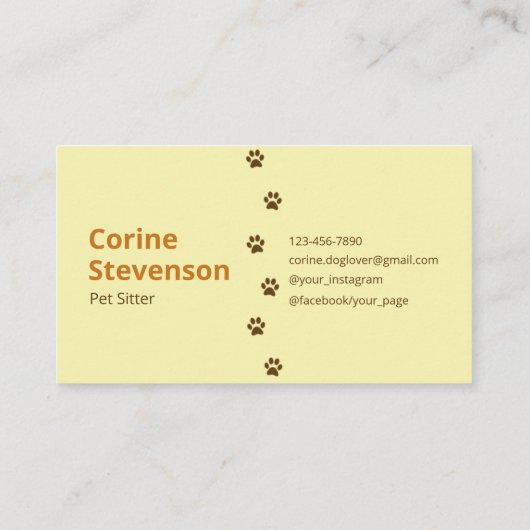 可愛いモダンオレンジペットシッティングドッグ歩く 名刺 (裏面)