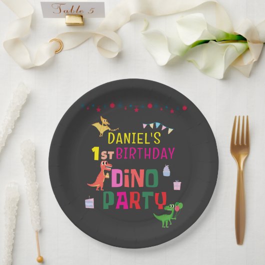 可愛いモダンディノ恐竜キッズバースデーパーティー ペーパープレート (ウェディング)