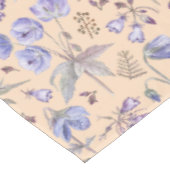 可愛いモダン紫の花ガーデン赤ちゃんシャワー テーブルクロス (アングル)