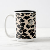 可愛いモダン花オンヒョウ柄パーソナライズされた- ツートーンマグカップ (左)