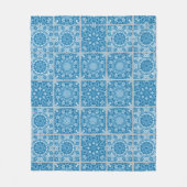 可愛いライトブルーインスパイアヴィンテージキルトパターン フリースブランケット (正面)