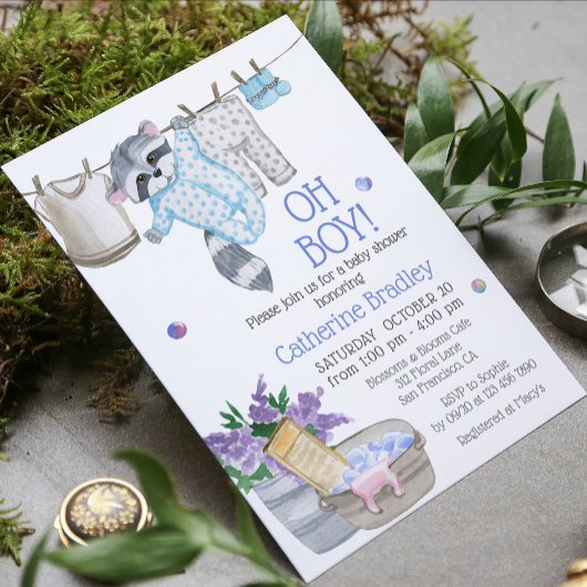 可愛いラクーン洗う日男の子の水色ベビーシャワー 招待状