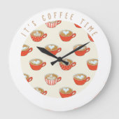 可愛いラテアートinレッドコーヒーマグスパターン ラージ壁時計 (正面)