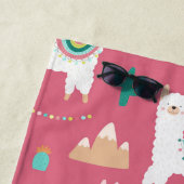 可愛いラマとサボテンのピンク柄モノグラム ビーチタオル (インサイチュ)