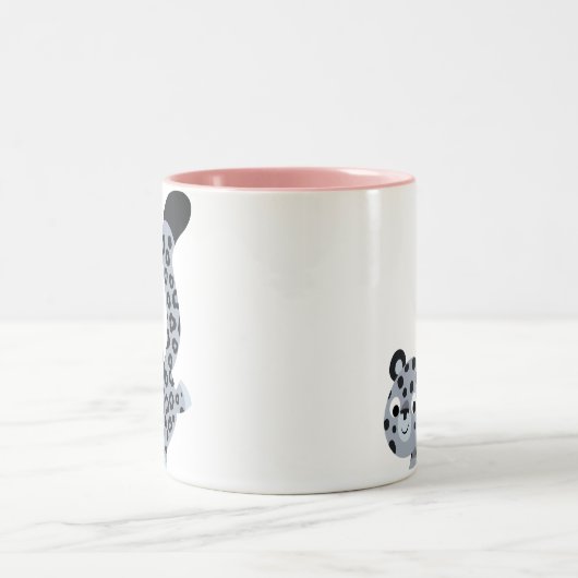 可愛いランディングカートンユキヒョウのマグカップ ツートーンマグカップ (中央)