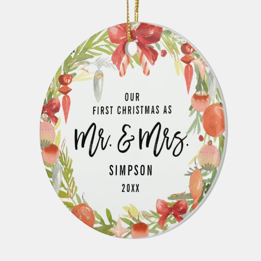 可愛いリース初めてのクリスマスMr.And Mrs. Photo セラミックオーナメント (左)