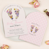可愛いワイルドフラワーフットプリントピンクベビーシャワーアーチ 招待状