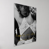 可愛い人の金ゴールドお洒落を楽し結婚く 箔ポスター (レイダウン)