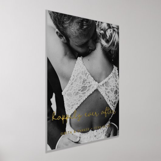 可愛い人の金ゴールドお洒落を楽し結婚く 箔ポスター (レイダウン)