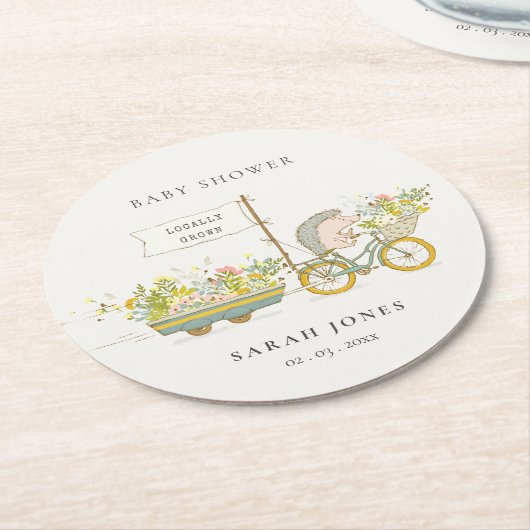 可愛い地元で育ったハリネズミのフローラバイクベビーシャワー ラウンドペーパーコースター (アングル)