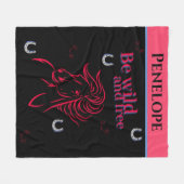 可愛い女の子は野生で自由な装飾馬 フリースブランケット (正面(横))