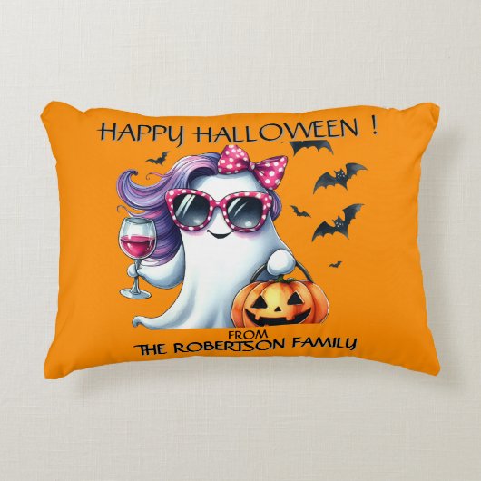 可愛い女性の幽霊のハロウィン アクセントクッション (正面)