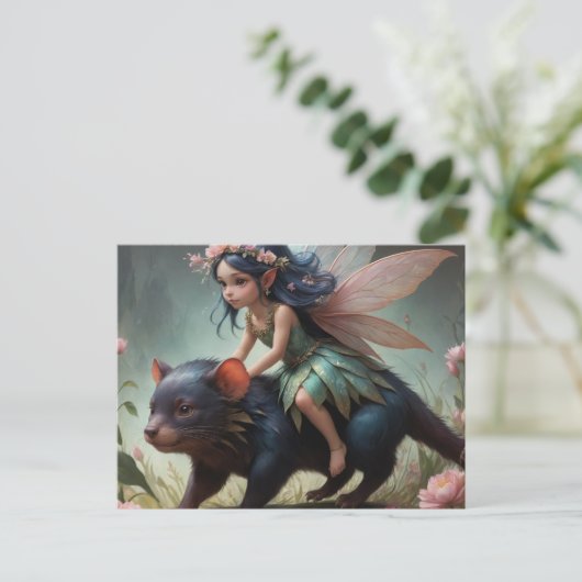 可愛い妖精がタスマニアの悪魔のファンタジーアートに乗る ポストカード (スタンド正面)