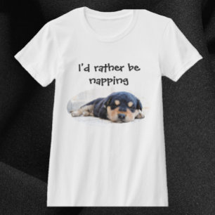 可愛い子犬のほうが昼寝 Tシャツ