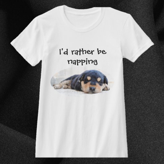 可愛い子犬のほうが昼寝 Tシャツ