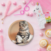 可愛い子猫が手足を伸ばした ペーパープレート (パーティー)