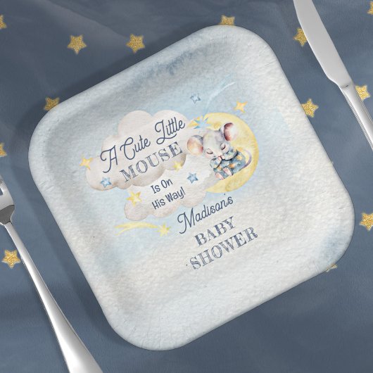 可愛い小さなマウスが彼の道の男の子の赤ちゃんシャワー ペーパープレート