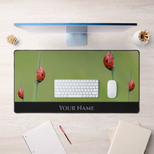 可愛い小さなラッキーなマインドセット用の前向きラディバグ デスクマット (オフィス1)