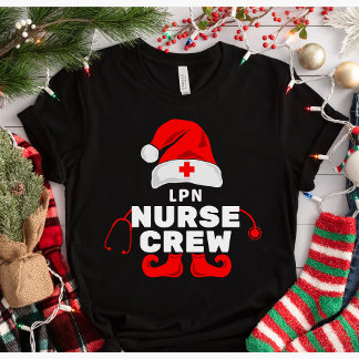 可愛い小妖精や小人LPNナースクリスマスクルー Tシャツ