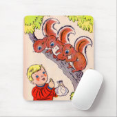 可愛い小食べ物を与え男の子 マウスパッド (マウス)