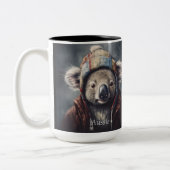 可愛い帽子をかぶった可愛らしいコアラ ツートーンマグカップ (左)