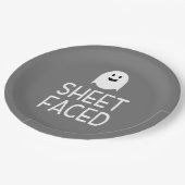 可愛い幽霊とシートおかしなハロウィンパーティーに直面 ペーパープレート (アングル)