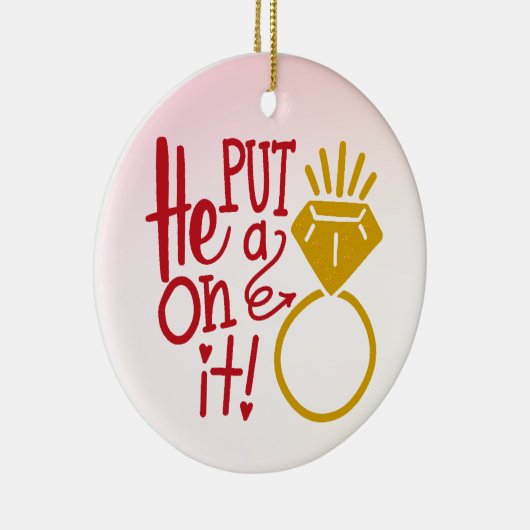 可愛い彼がリングや輪を置いたセラミックオーナメント セラミックオーナメント (右)