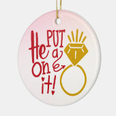 可愛い彼がリングや輪を置いたセラミックオーナメント セラミックオーナメント (左)