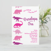 可愛い恐竜の子どもたち，1歳の誕生日ピンクのディノパーティー 招待状 (スタンド正面)