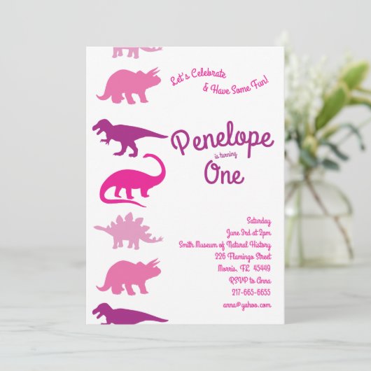 可愛い恐竜の子どもたち,1歳の誕生日ピンクのディノパーティー 招待状 (スタンド正面)