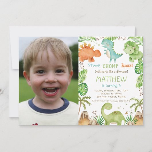 可愛い恐竜の緑の男の子誕生日写真 招待状 (正面)