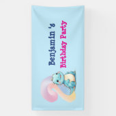 可愛い恐竜の轟音少年の二番目の誕生日パーティー 横断幕 (縦)