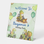 可愛い恐竜建築トラックバルーン誕生日 台座サイン (正面)