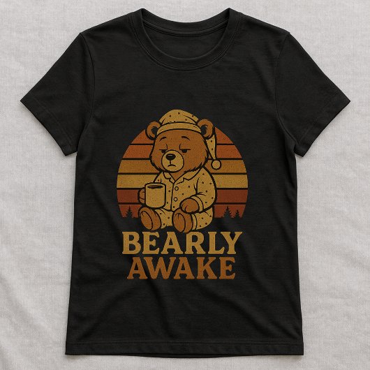 可愛い朝の熊コーヒーTシャツ; 目が覚めたばかりの熊のグラフィック Tシャツ