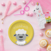 可愛い漫画の農場の羊 – 黄色と灰色 ペーパープレート (パーティー)