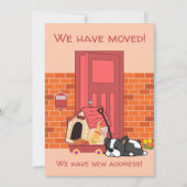 可愛い犬が家をドアの前で動かす 案内状 (正面)