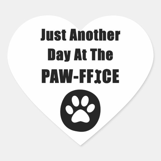 可愛い犬のポーちょうど別の日にパフ ハートシール (正面)