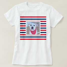 可愛い犬の赤白青ストライプ愛国の写真 Tシャツ