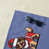 可愛い犬サンタと一緒に楽しいクリスマスを過ごしたい ビーチタオル (インサイチュ)